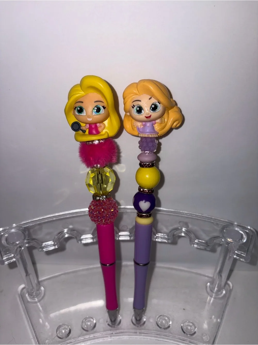 Tangled character beaded pens